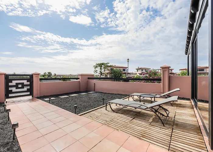 Holaola Highclass Townhouse 펜션 *